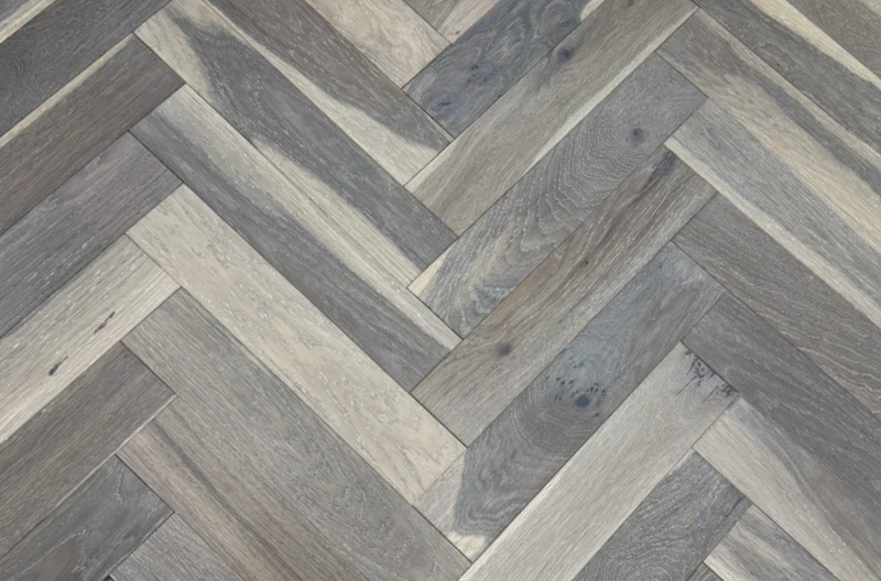 Elmleigh Engineered Oak Herringbone - 10x90x450mm
