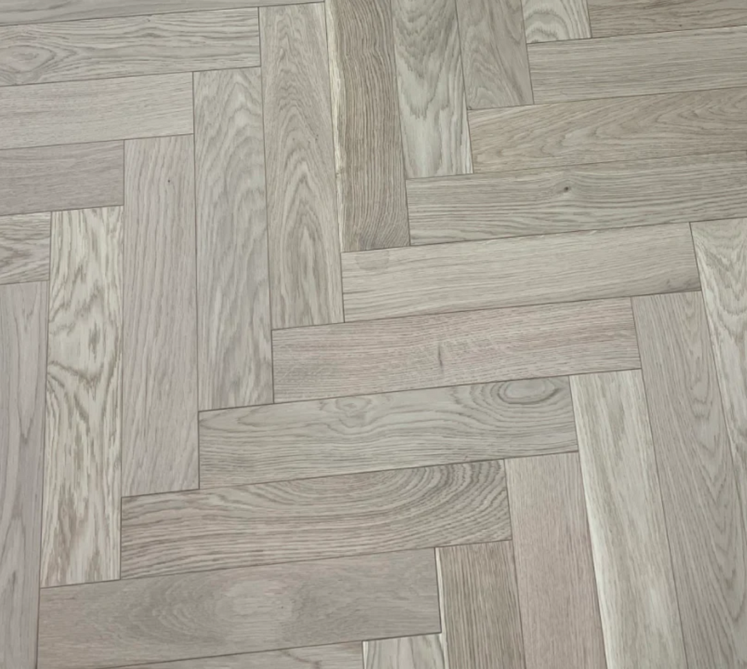 Strathlay Engineered Oak Herringbone - 10x90x450mm