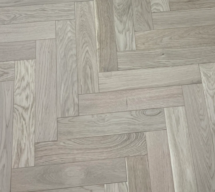 Strathlay Engineered Oak Herringbone - 10x90x450mm